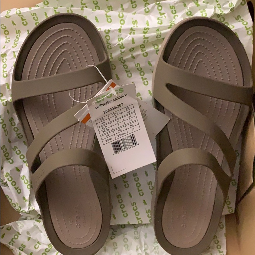 Crocs women’s sandals